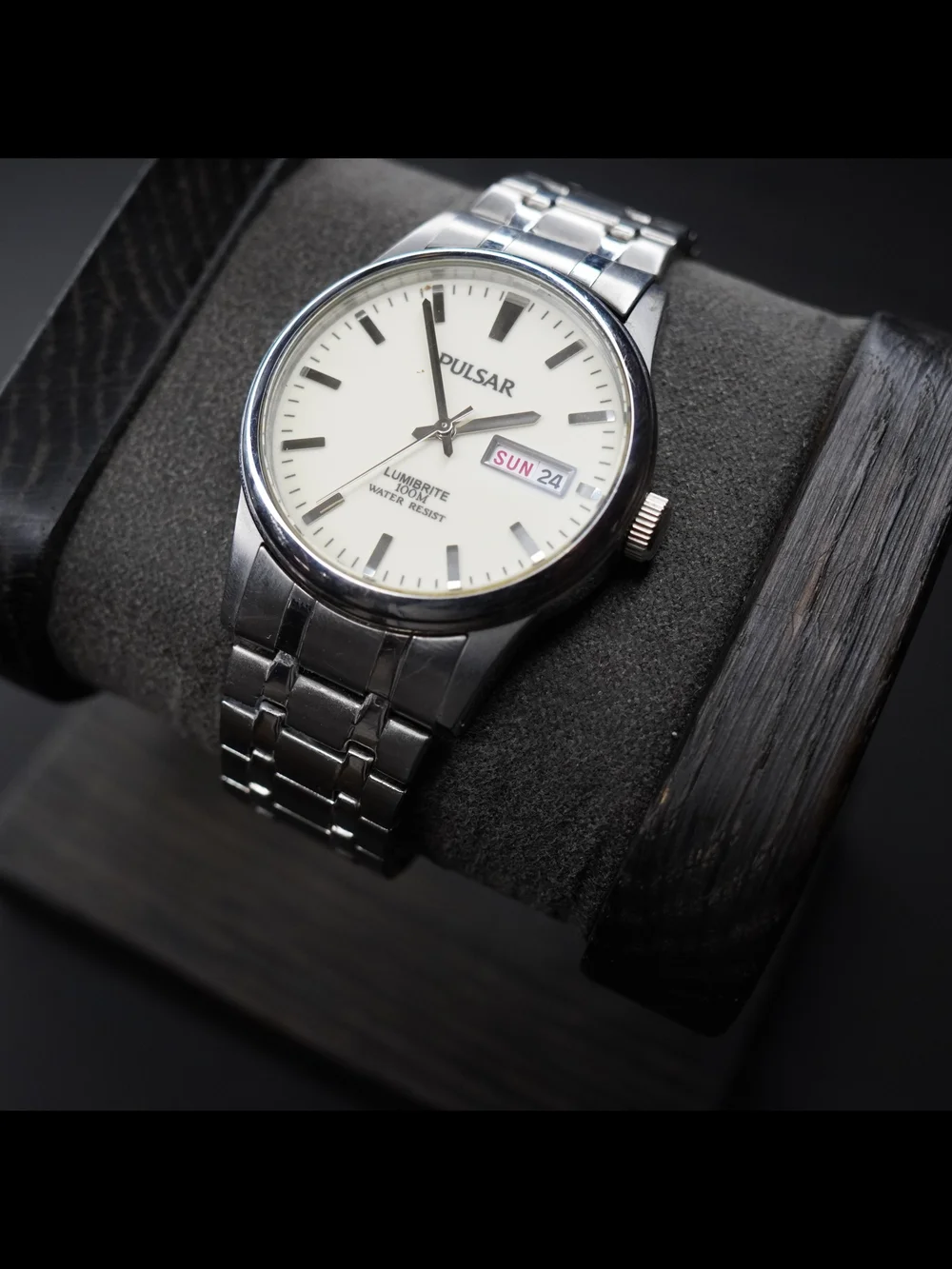Pulsar VX43-X043 Lumibrite Quartz Day Date White Dial 100M Men's Watch